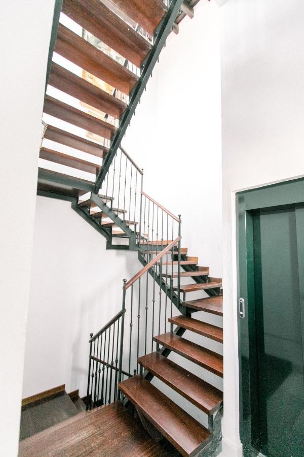 Alohamundi Catedral Apartment เซบีญา ภายนอก รูปภาพ