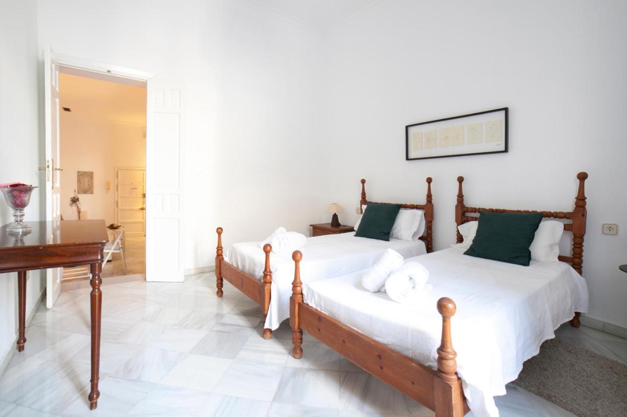 Alohamundi Catedral Apartment เซบีญา ภายนอก รูปภาพ