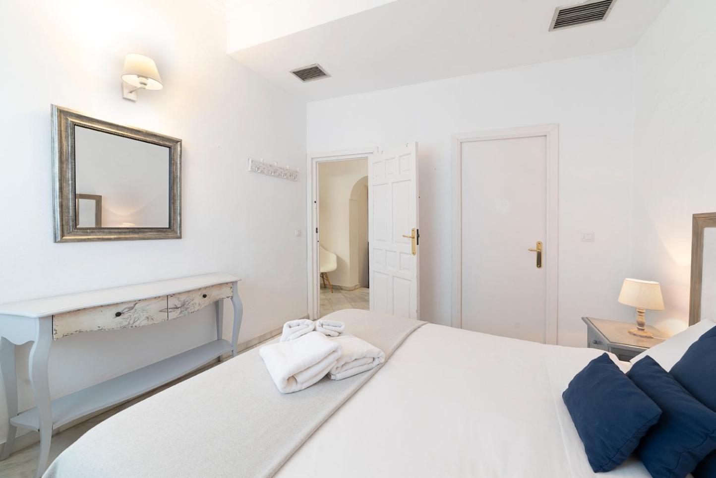 Alohamundi Catedral Apartment เซบีญา ภายนอก รูปภาพ