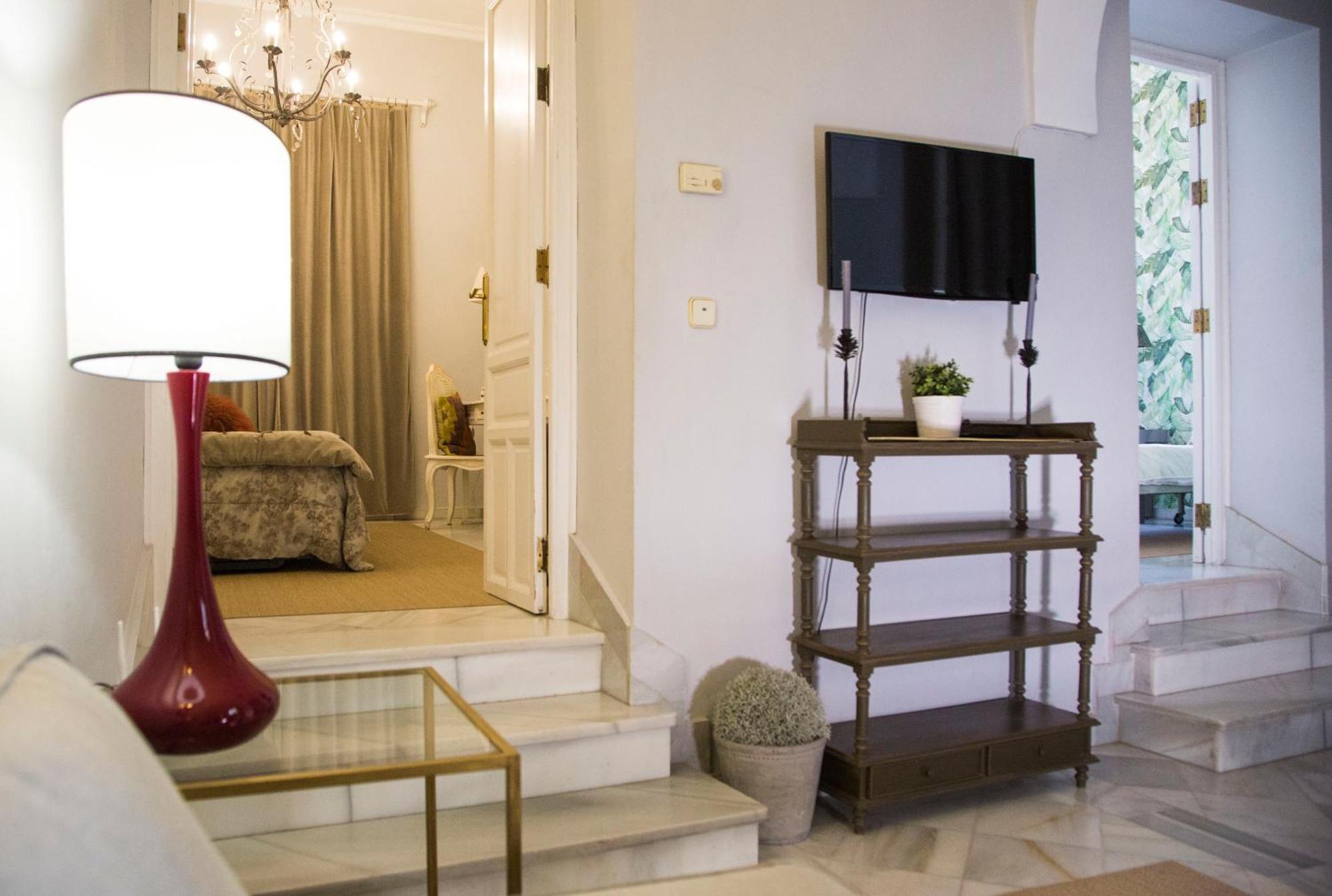 Alohamundi Catedral Apartment เซบีญา ภายนอก รูปภาพ