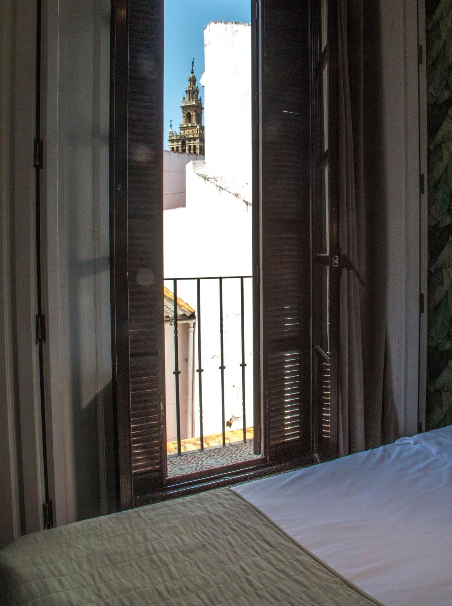 Alohamundi Catedral Apartment เซบีญา ภายนอก รูปภาพ