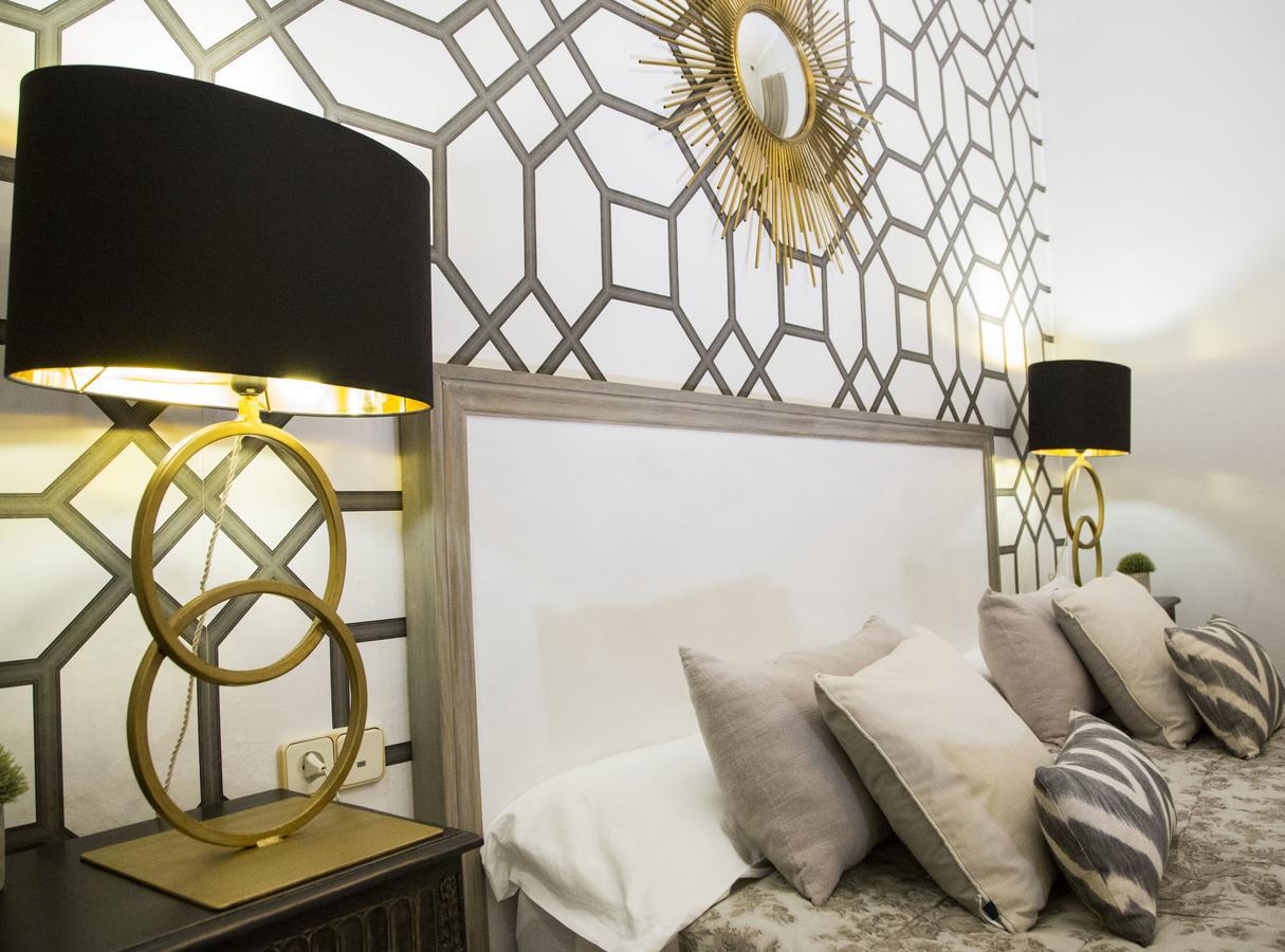 Alohamundi Catedral Apartment เซบีญา ภายนอก รูปภาพ
